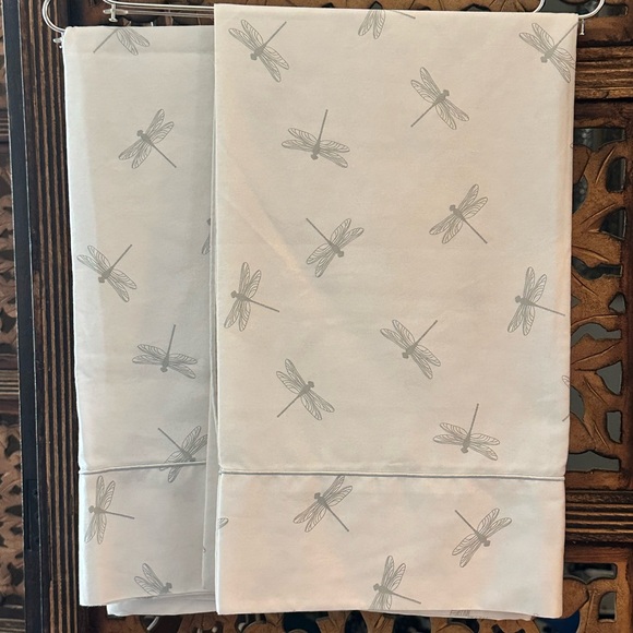 Cuddledown Pair of 2 White & Sage Green Dragonfly All Cotton Sateen Pillowcases. - Picture 1 of 8